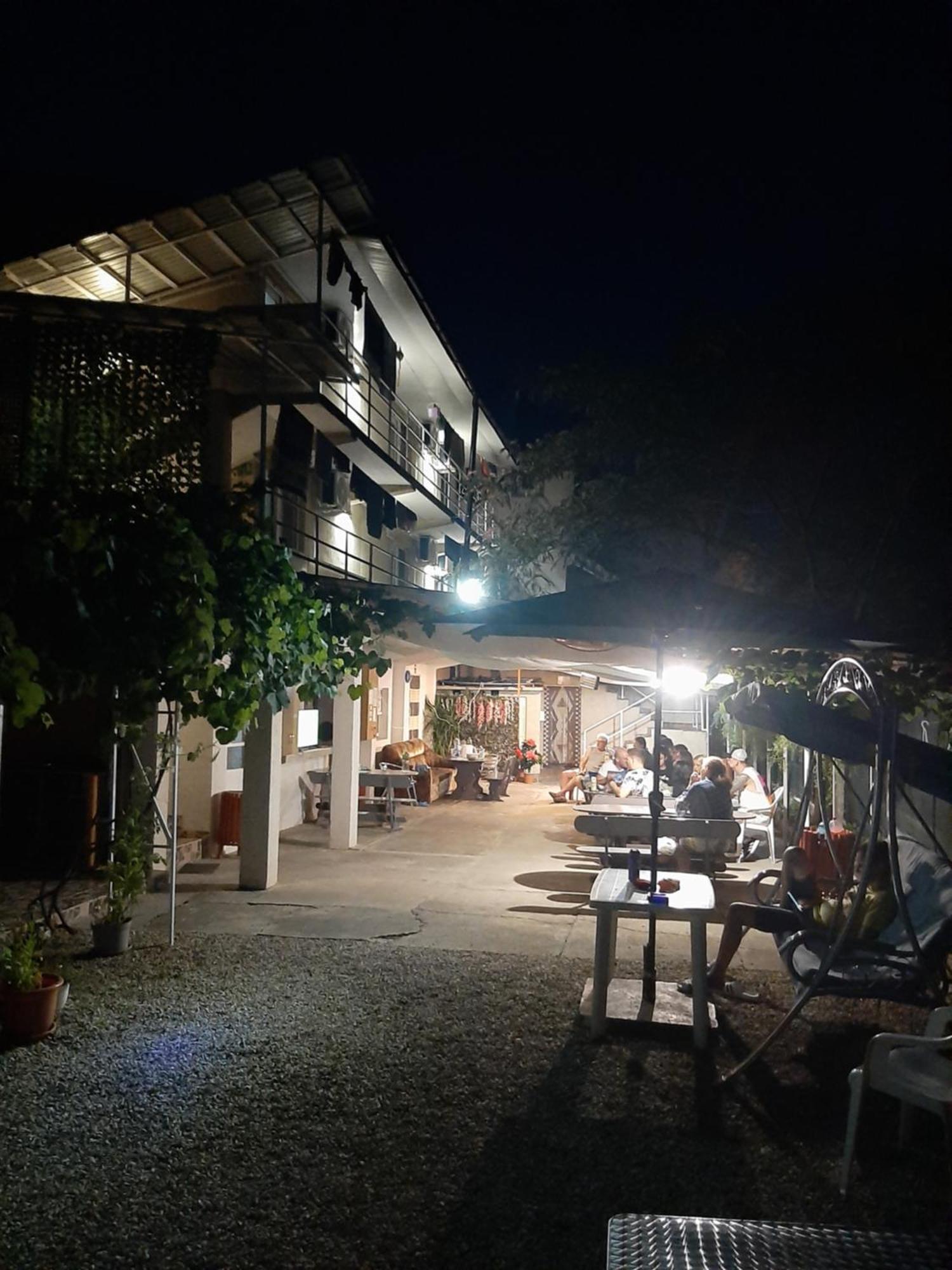 Vila Andra 科斯蒂内什蒂 外观 照片